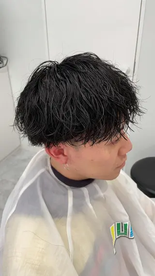 ミディアム カラー パーマ ヘアアレンジ メンズ キッズ メンズ特化美容師 aiの眉毛・アイブロウイメージ
