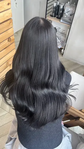 ロング カラー 田中 萌のヘアスタイル