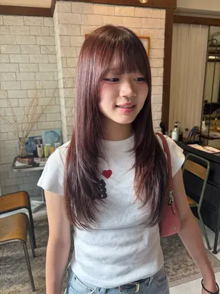 セミロング 宇留間 涼香のヘアスタイル