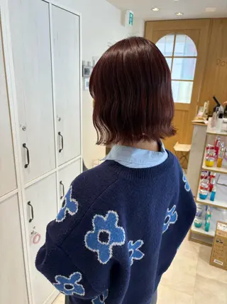 カラー 阪田 芽依のヘアスタイル