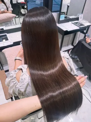 ロング カラー しゅり🍎/アレンジ 🎀/髪質改善✨️のヘアスタイル