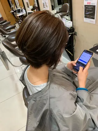 ショート カラー ブリーチ特化 ハイトーンRYOYAのヘアスタイル