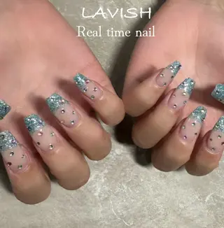 ネイル LAVISH 大和店 emi・:*+のネイルデザイン