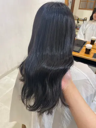 セミロング カラー mei / レイヤー 顔まわり 🤍のヘアスタイル