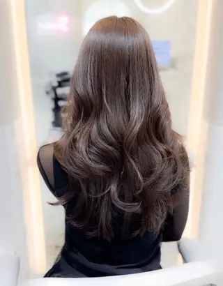 セミロング カラー 新宿/韓国風レイヤー 髪質改善/渋谷直樹のヘアスタイル