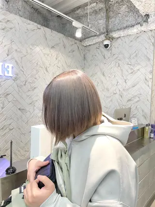 ショート カラー himeka🪽 ヘアセット/ブリーチのヘアスタイル