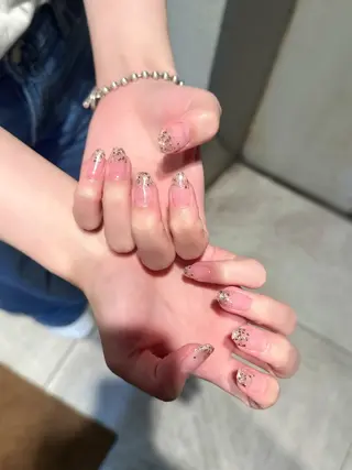 ネイル 𝒚𝒖𝒛𝒖 ˖ ࣪⊹のネイルデザイン