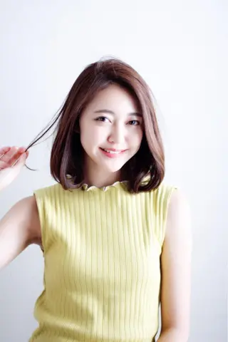 ミディアム カラー パーマ 髪質改善\艶髪カラー 💐園田さやかのヘアスタイル