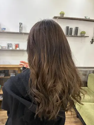 ロング カラー 🐰K+Plus🐰 まゆ🐰のヘアスタイル