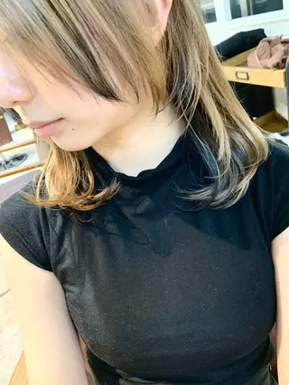 セミロング ✨ハイトーン✨艶髪 ✨髪質改善✨和田のヘアスタイル