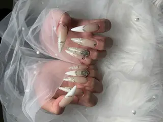 ネイル PEEKABOO 旧:momo京橋のネイルデザイン