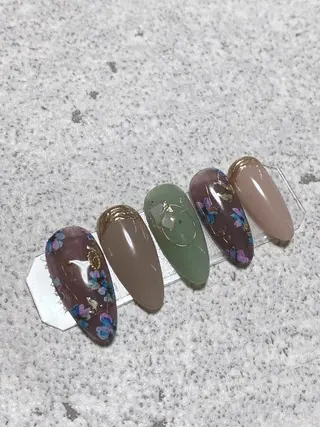 ネイル GODDESNAIL satomiのネイルデザイン