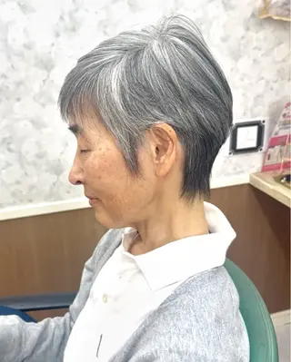 ショート 髪質改善のプロ✨りな さんのヘアスタイル