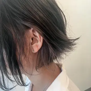 ミディアム カラー RINA🧤 デザインとボブのヘアスタイル