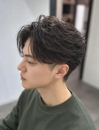 パーマ メンズ メンズカット眉WAX 専門スタイリスト岡田のヘアスタイル