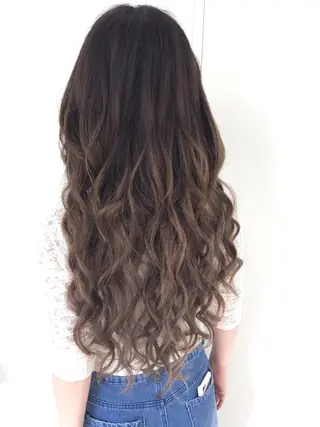 ロング KA BUのヘアスタイル