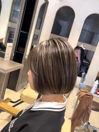 ショート カラー 高槻No.1🇰🇷 韓国ヘア 橋口陽太のヘアスタイル