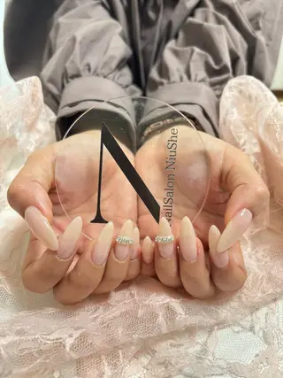 ネイル NiuShe SERIのネイルデザイン