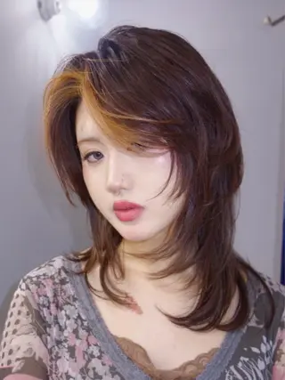 カラー レイヤーカット sauのヘアスタイル