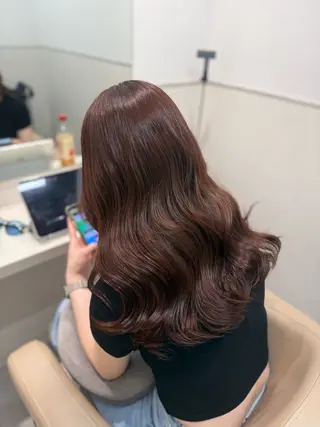 ロング カラー ラベンダー💜 グレージュ🩶のヘアスタイル