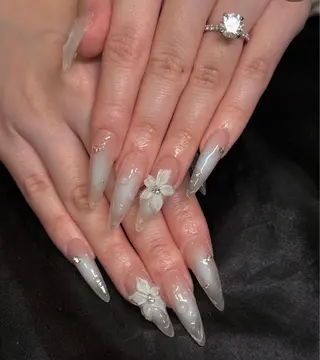 ネイル Sora  Nail 長さ出し専門店のネイルデザイン
