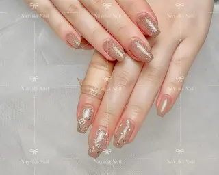 ネイル 🦋 Queenieのネイルデザイン