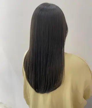 ロング カラー 関 桃萌果のヘアスタイル