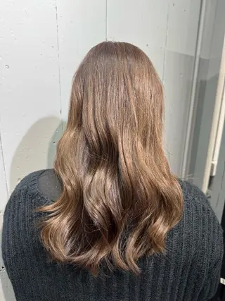 カラー やぶかみ りんのヘアスタイル