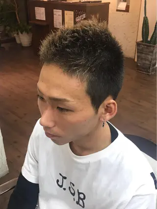 メンズ 中野 大士のヘアスタイル