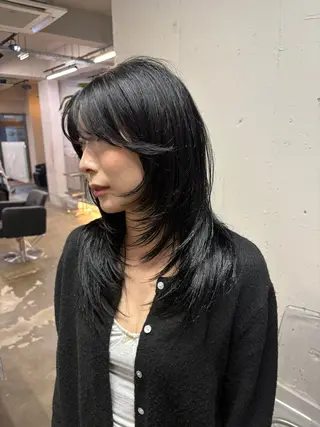 ロング ハッシュカット🎀 レイヤーカットのヘアスタイル
