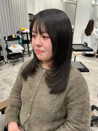 ミディアム 黒阪 なみのヘアスタイル