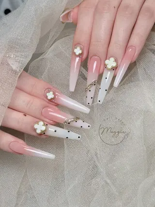 ネイル Maggie Nail🦩のネイルデザイン