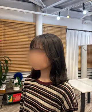ミディアム 綱川 琉生のヘアスタイル