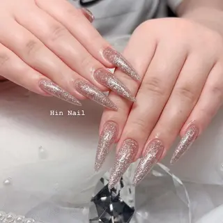 ネイル Hin Nailのネイルデザイン