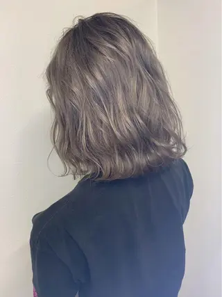 ショート カラー ヘアアレンジ Sol plusのヘアスタイル