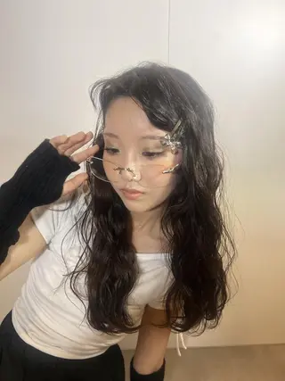 ロング 渡邊 美優のヘアスタイル