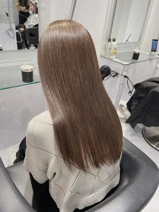 セミロング カラー センターパート特化 井上健太のヘアスタイル