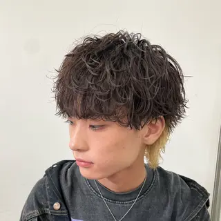 ショート カラー パーマ ヘアアレンジ メンズ 亀井隆汰/メンズ専門 パーマ/フェード可のヘアスタイル