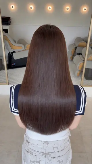 セミロング ⭐️超髪質改善特化 ✂️美髪縮毛矯正きりのヘアスタイル