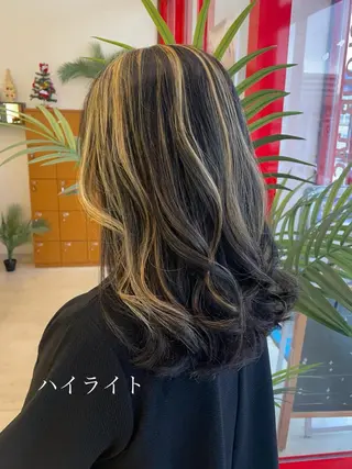 カラー アトレル Ihoのヘアスタイル
