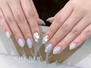 ネイル CHERIR Emiのネイルデザイン