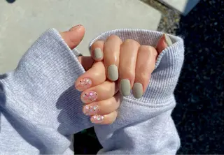 カラー パーマ ネイル マツエク・マツパ Adore nailのネイルデザイン