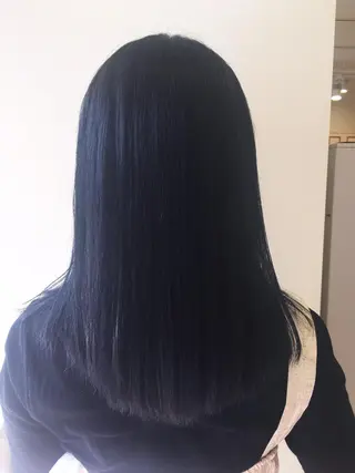 セミロング カラー ぱつっとボブ/ 小野あかねのヘアスタイル