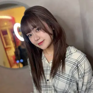 セミロング カラー Hinako🦋 ブリーチカラーのヘアスタイル