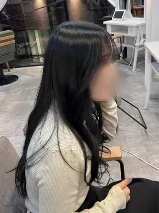 ロング カラー diva REMIのヘアスタイル