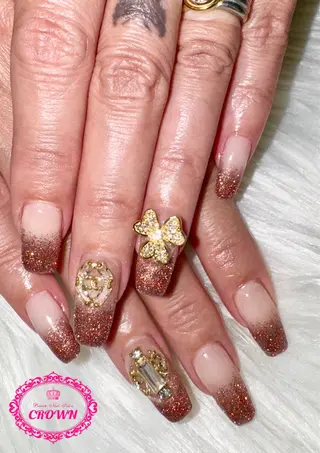 ネイル CROWN プライベートサロンのネイルデザイン