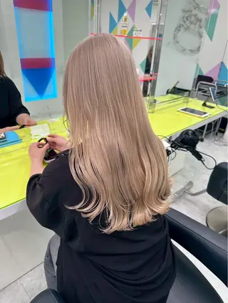 ロング カラー ヘアアレンジ 🧸ミルクティー特化 🧸MASAKIのヘアスタイル