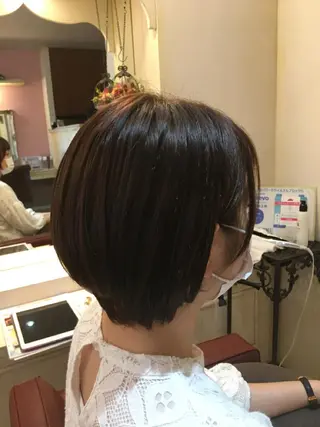 ショート カラー plaatje 義見のヘアスタイル