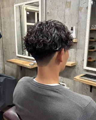 ミディアム パーマ メンズ メンズパーマ /マッシュ/ヨシダのヘアスタイル
