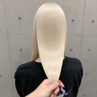 ミディアム カラー ✨ブリーチ支持No1 複雑履歴修正/舘岡のヘアスタイル